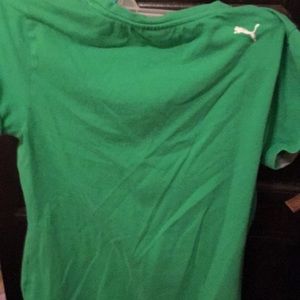 A beautiful top , green